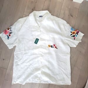 Simons button-up with floral embroidery